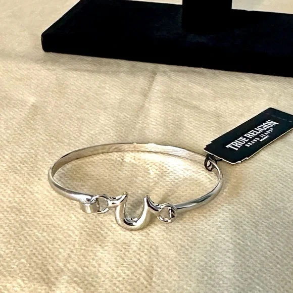 True Religion Sleek Silver U logo Bangle Bracelet - Picture 2 of 7